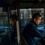 Új buszos jogosítvány-szabályozás: könnyebb hozzáférés és növekvő biztonsági kockázatok